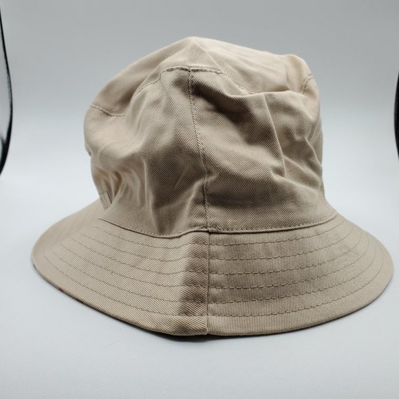 Burberry London Check reversible Bucket Hat (Beige) (UNISEX) main image 9